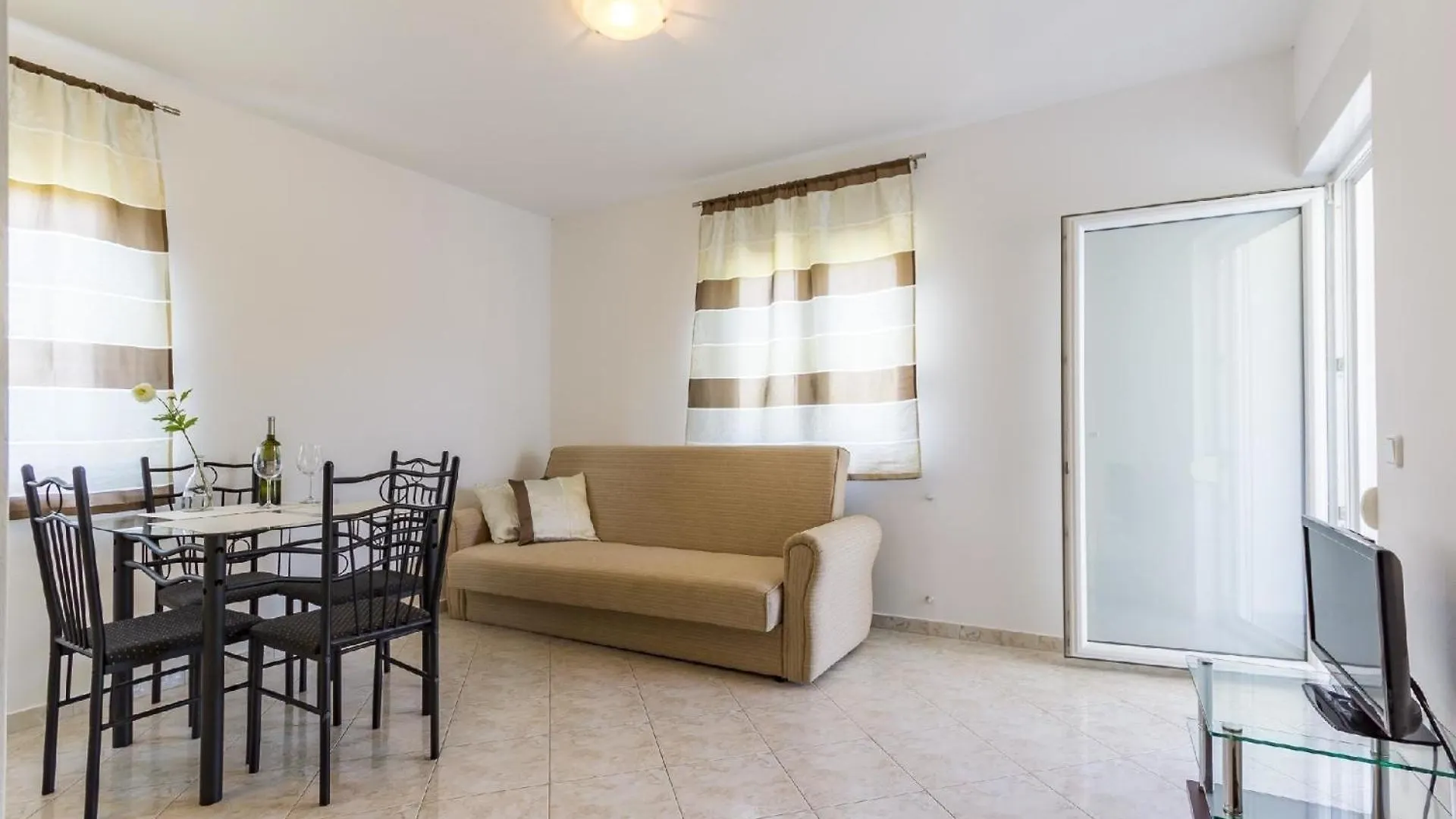 Ferienwohnung Fuer 2 Personen Ca 40 Qm In Fazana, Istrien Istrische Riviera Valbandon Croatia