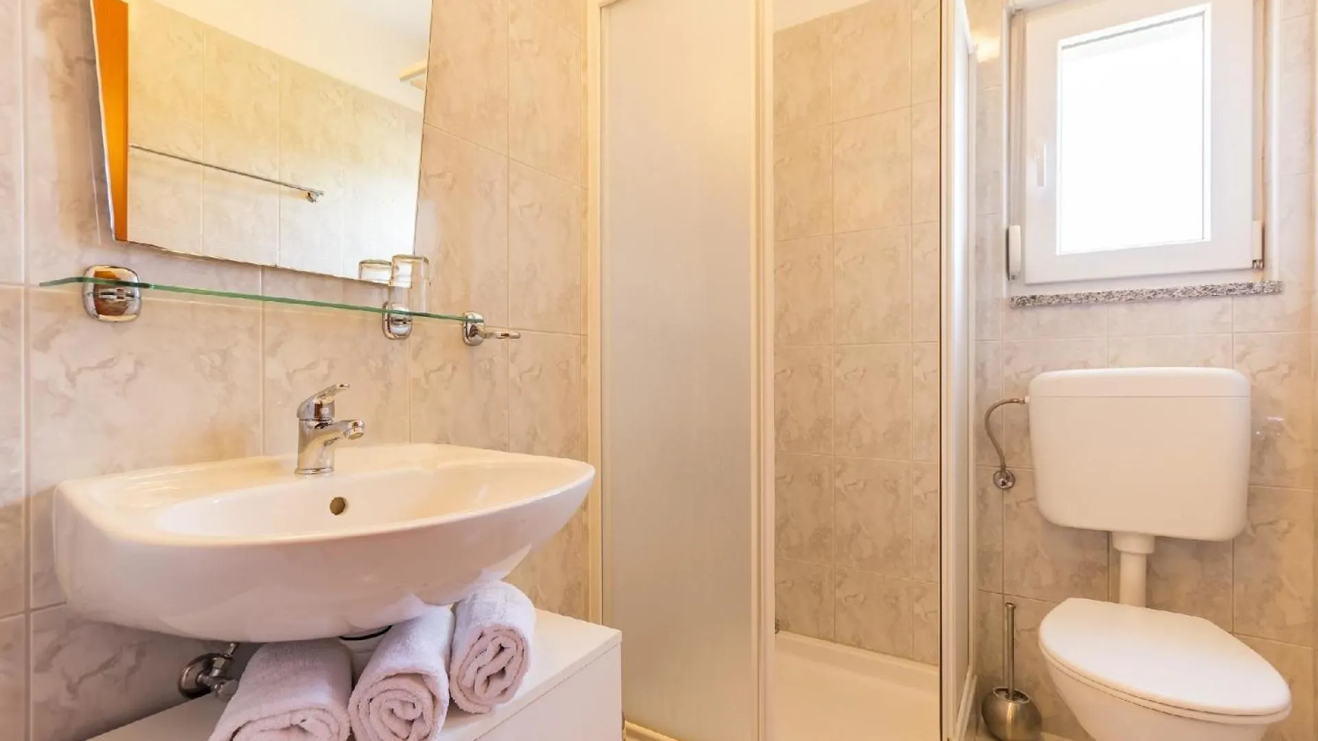 Apartment Ferienwohnung Fuer 2 Personen Ca 40 Qm In Fazana, Istrien Istrische Riviera Valbandon